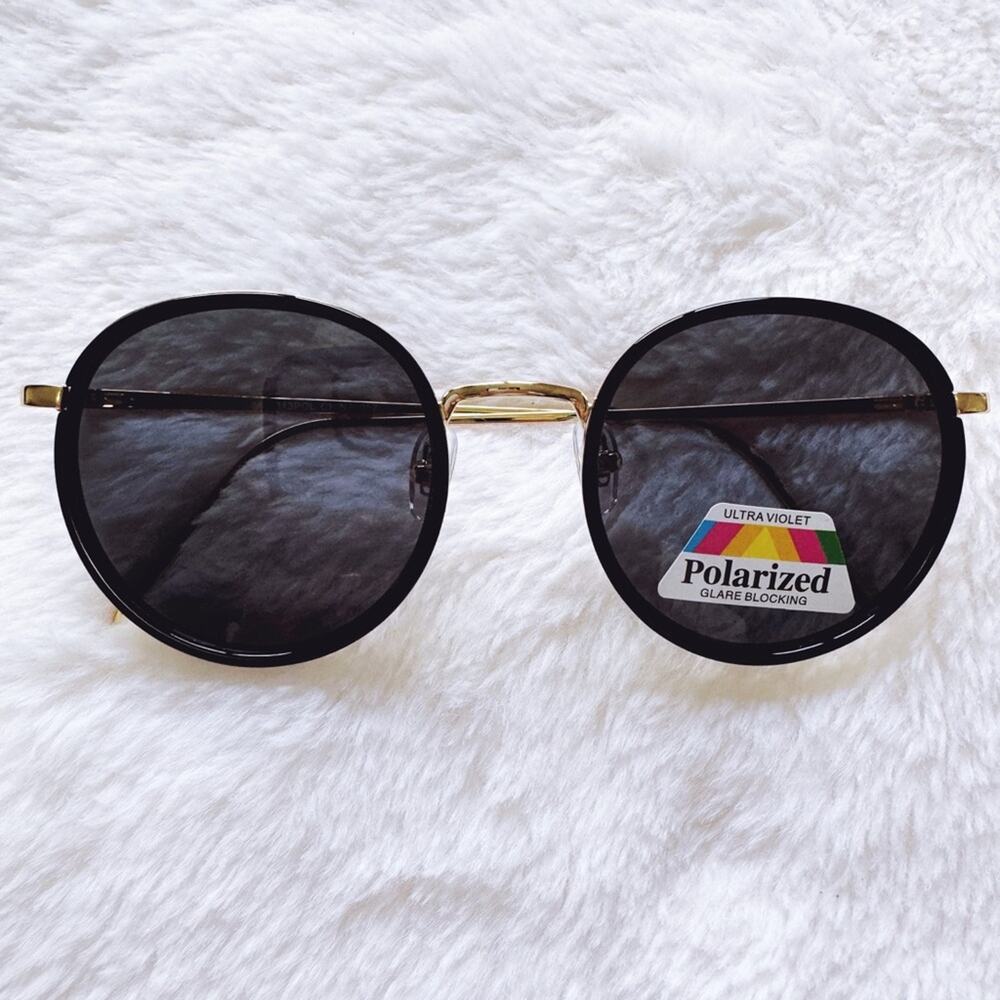 Debra Black w/ Gold Rim Round Sunglasses